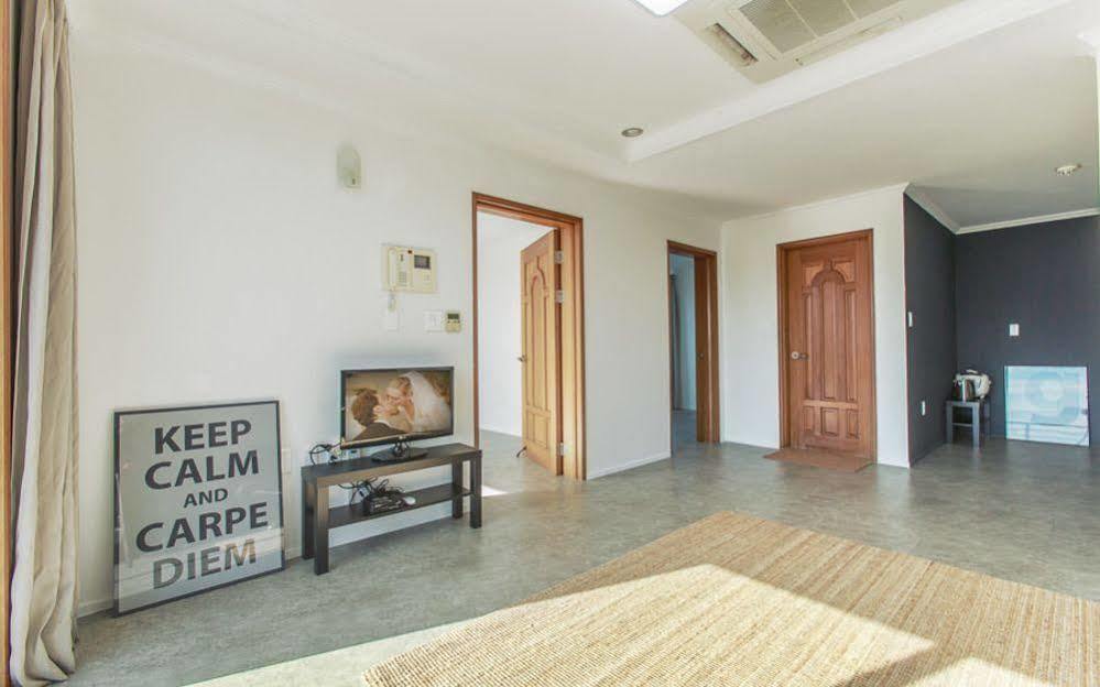 Maniju Pension Togŭnnae Exteriér fotografie