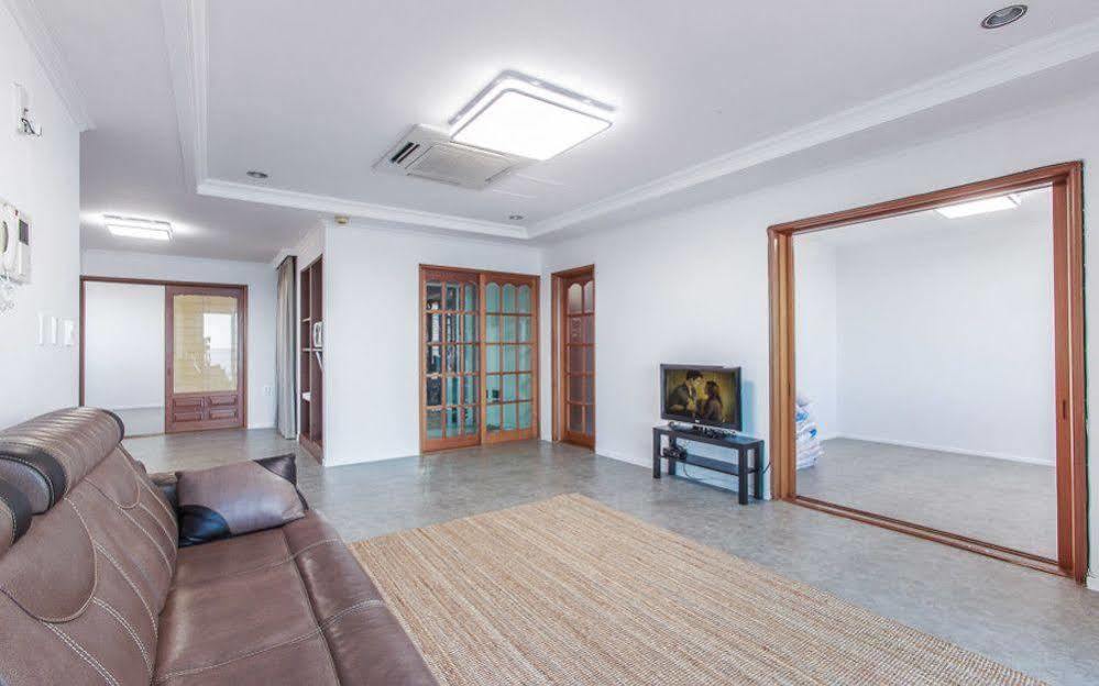 Maniju Pension Togŭnnae Exteriér fotografie