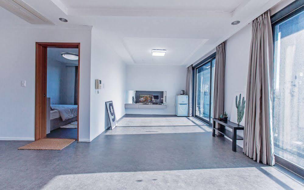 Maniju Pension Togŭnnae Exteriér fotografie
